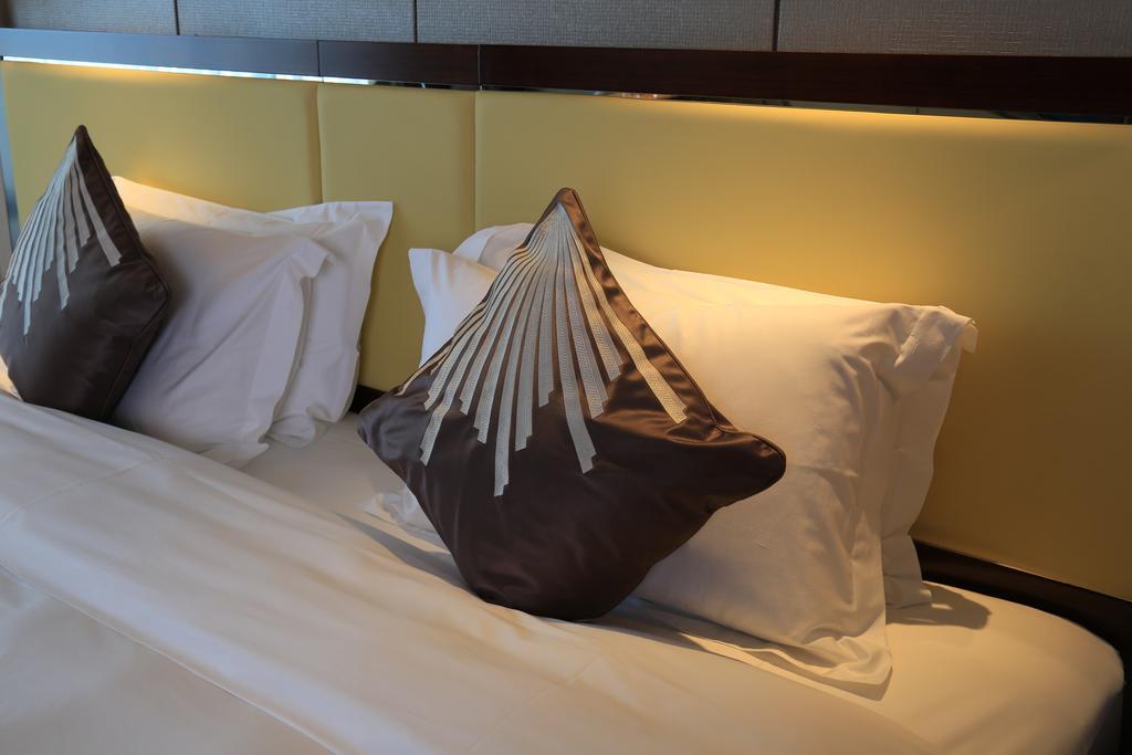 Guangzhou Changfeng Gloria Plaza Hotel Oda fotoğraf