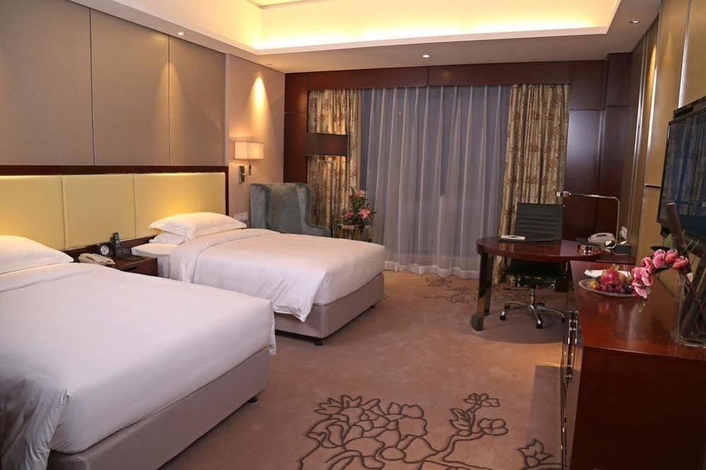 Guangzhou Changfeng Gloria Plaza Hotel Dış mekan fotoğraf
