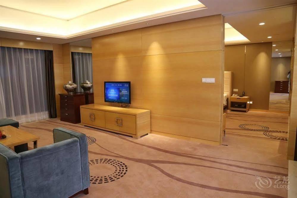 Guangzhou Changfeng Gloria Plaza Hotel Dış mekan fotoğraf